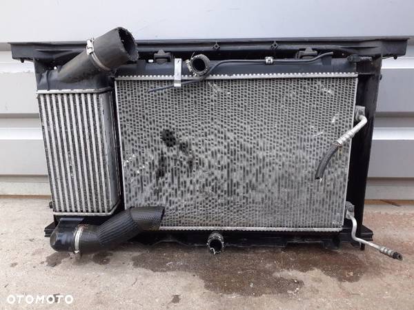 # Citroen C4 Grand Picasso 1.6 2.0 Hdi pas przedni chłodnica wody wentylator intercooler - 4