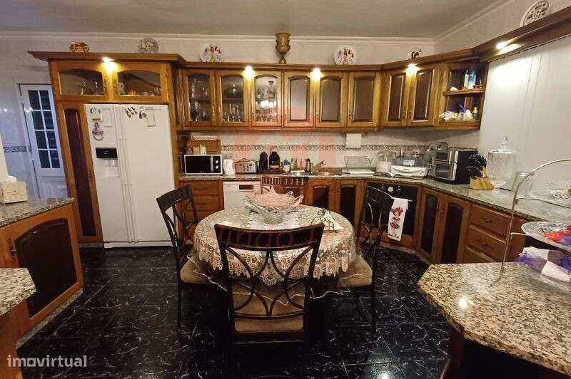 Venda Moradia - Grande imagem: 3/34