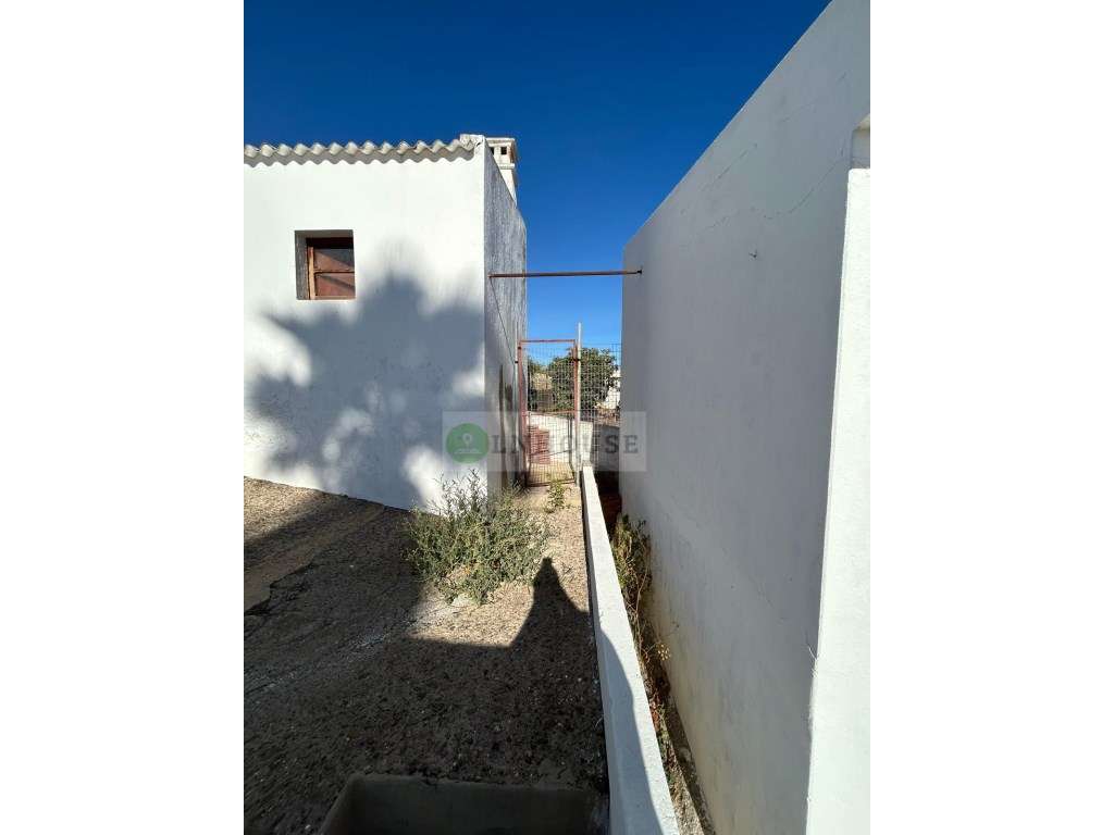 Moradia T3 com vista rio e campo, Almada de Ouro - Castro Marim-13