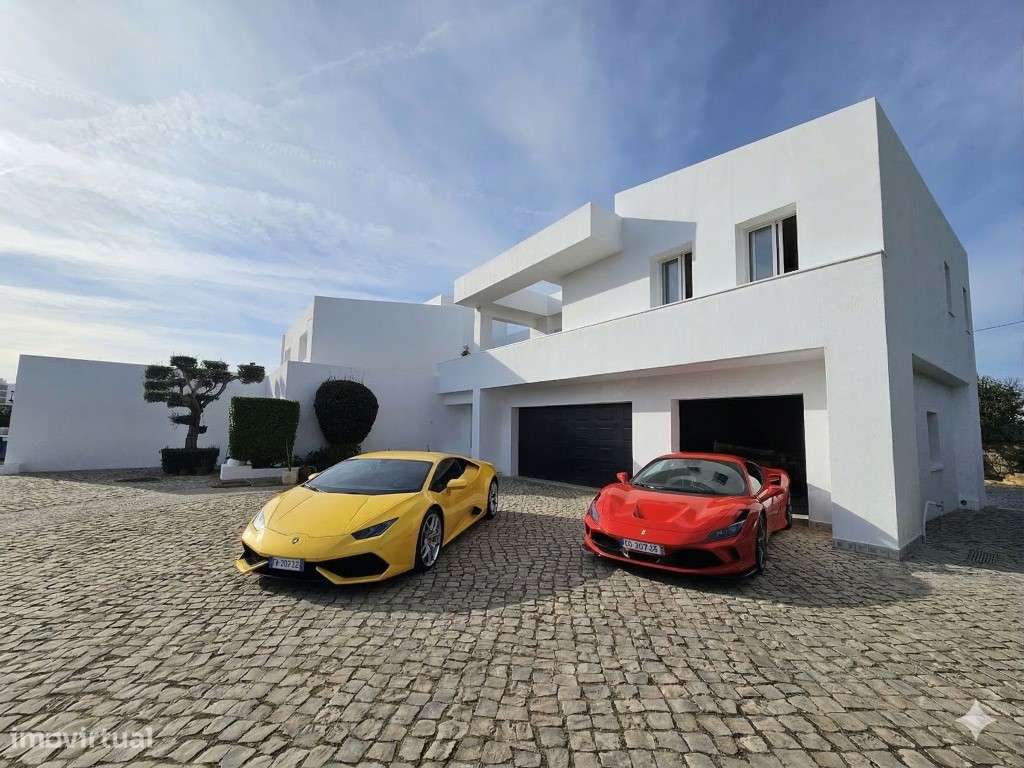 Moradia com 6 quartos, 5.200 m² de terreno e vista mar em Quarteira-5