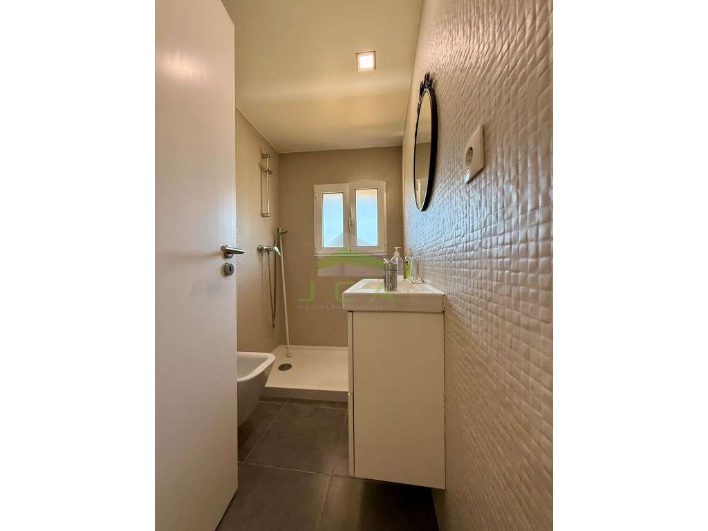 Apartamento T6 no centro de Leiria-10