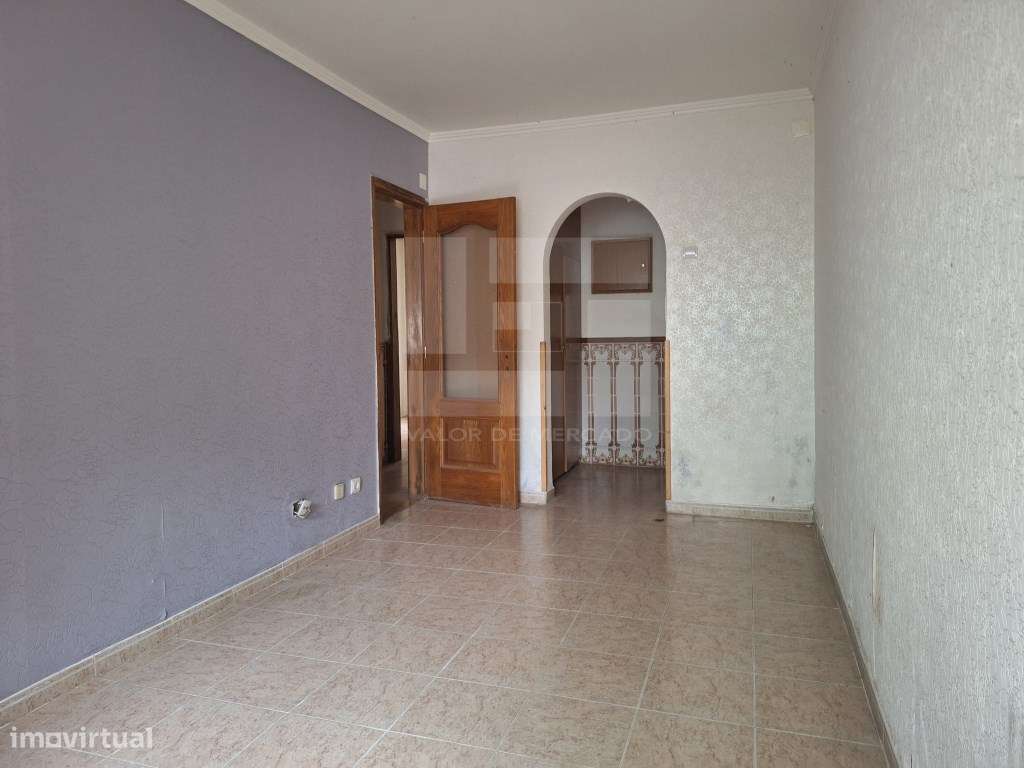 APARTAMENTO T2 - BENFICA _ RECUPERADO-9