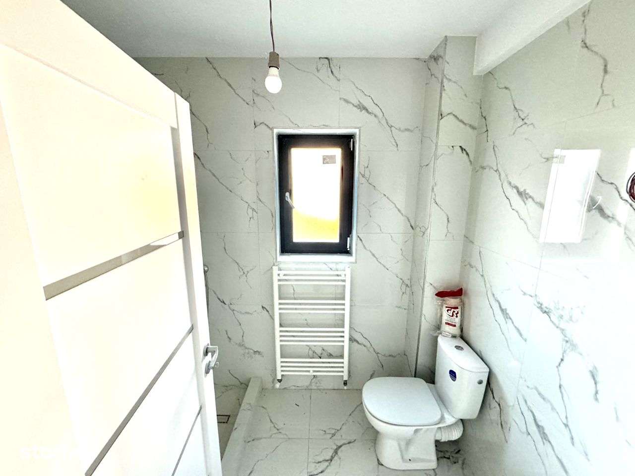 F aproape de Soseaua Nicolina!Incalz in pard!Vila Horpaz-Lunca Cetatui - Imagine principală: 5/9