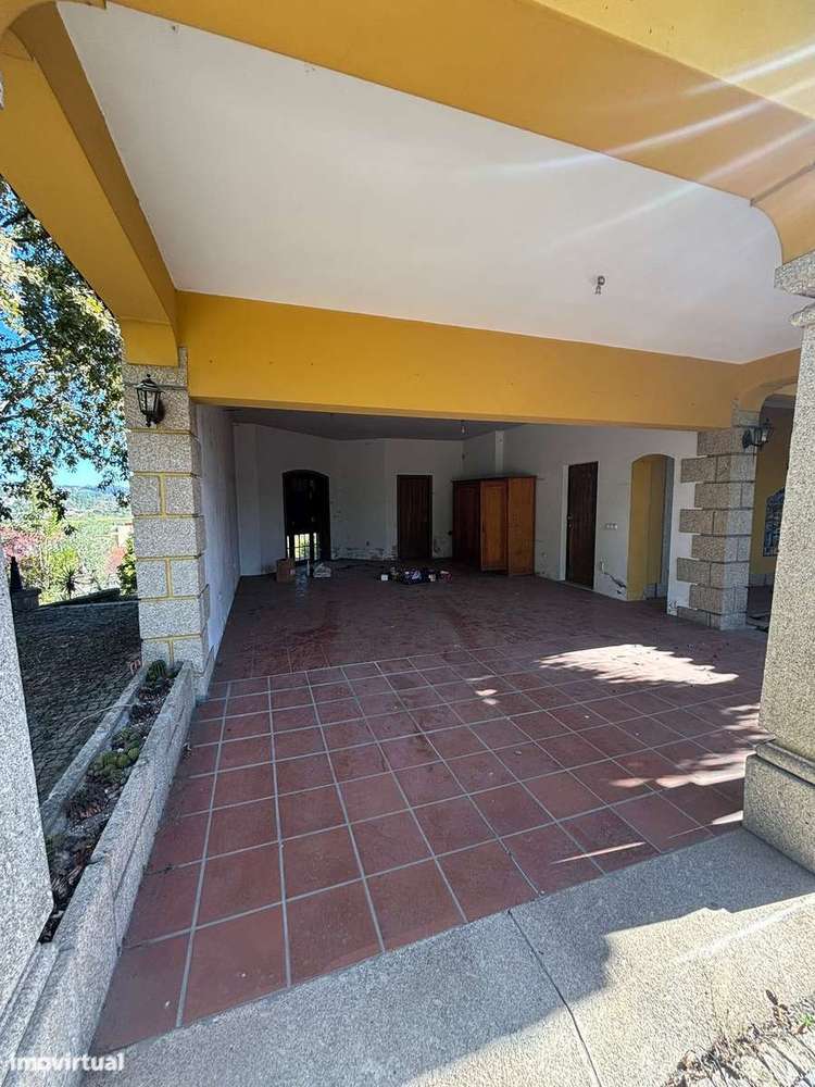 Imóvel de banco : apresente-nos a sua e-37