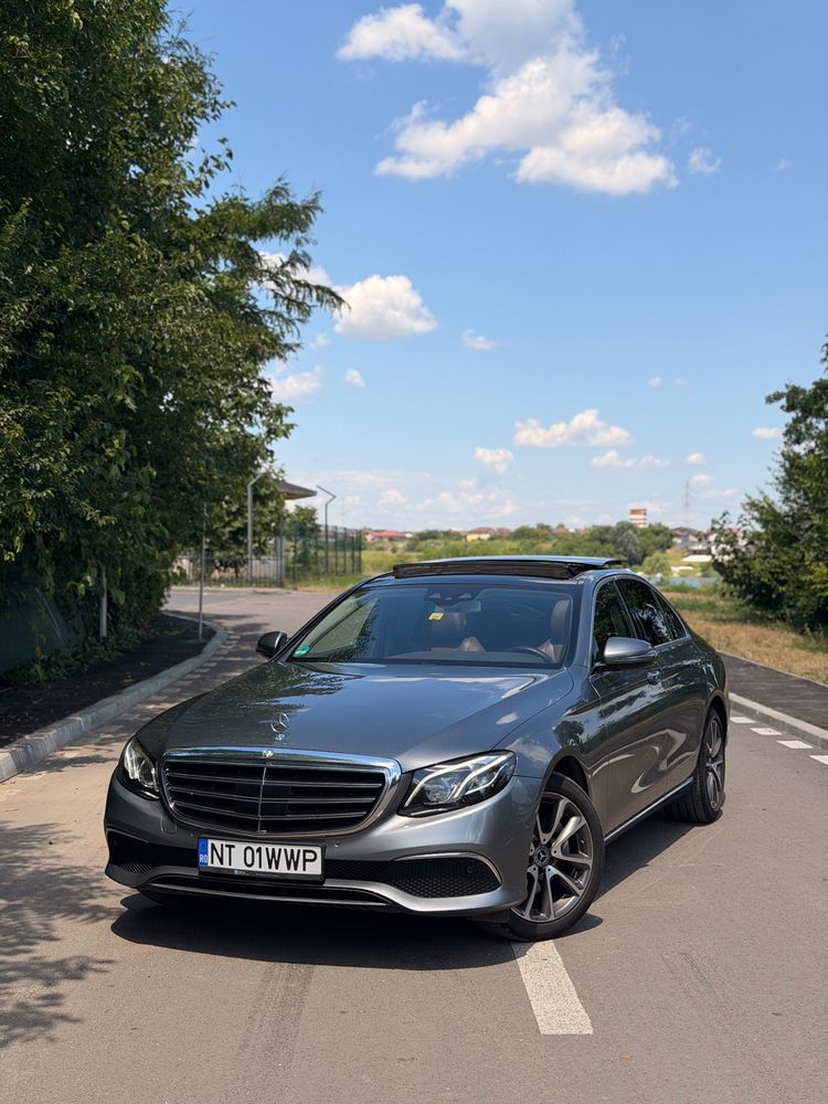 Mercedes-Benz E W213 [2016 - 2023] 220 d Aut. 2017