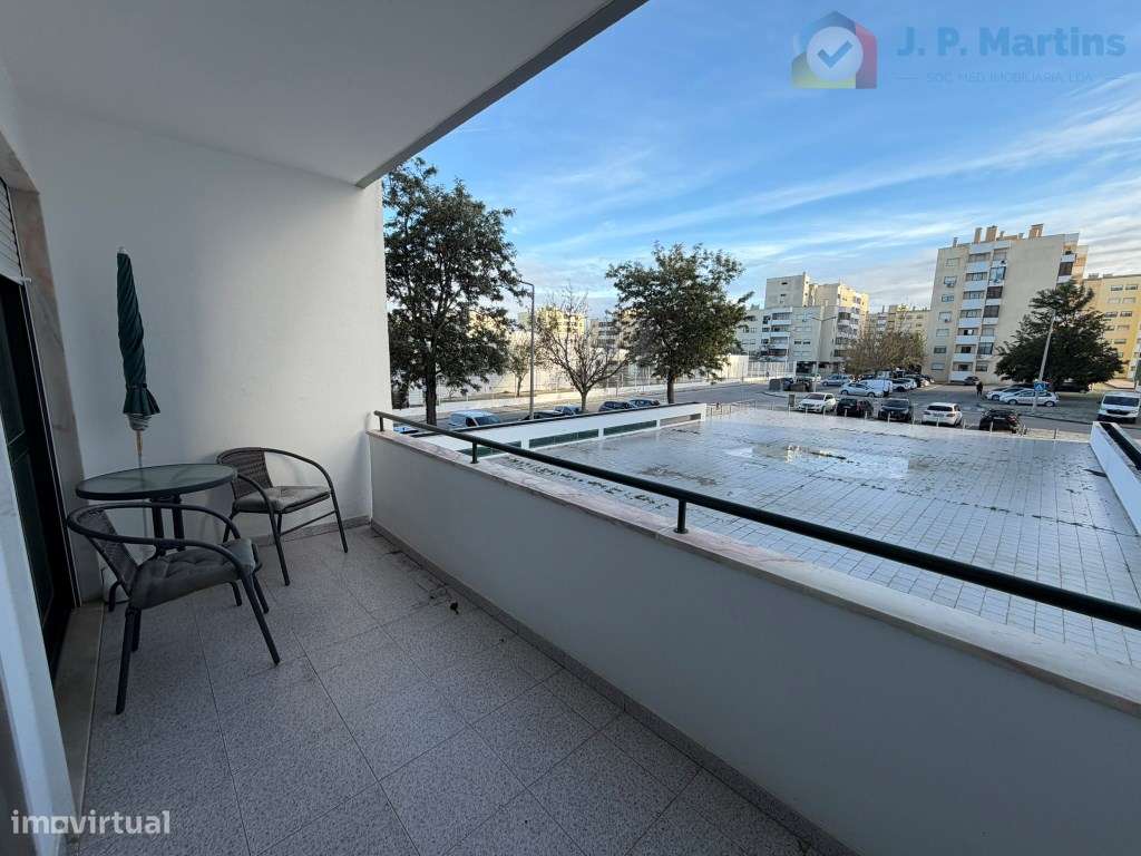 Apartamento T3 renovado nos Fidalguinhos - Lavradio, Barreiro-5