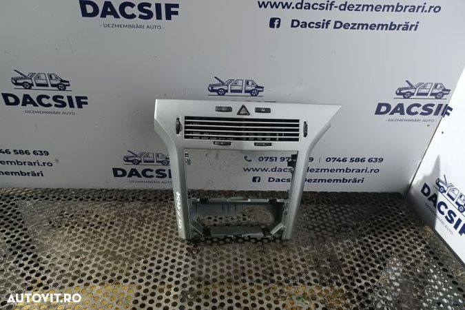 Grila ventilatie bord centru Opel Astra H (facelift)  [din 2005 pana  2015] seria Sedan 1.7 CDTI MT - 1