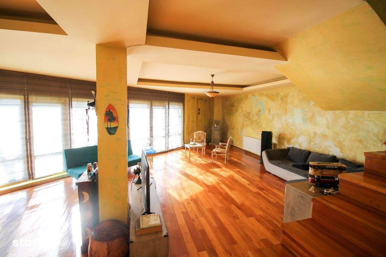 Pipera: Vila individuala cu 10 camere si teren de 600mp! - Imagine principală: 3/13