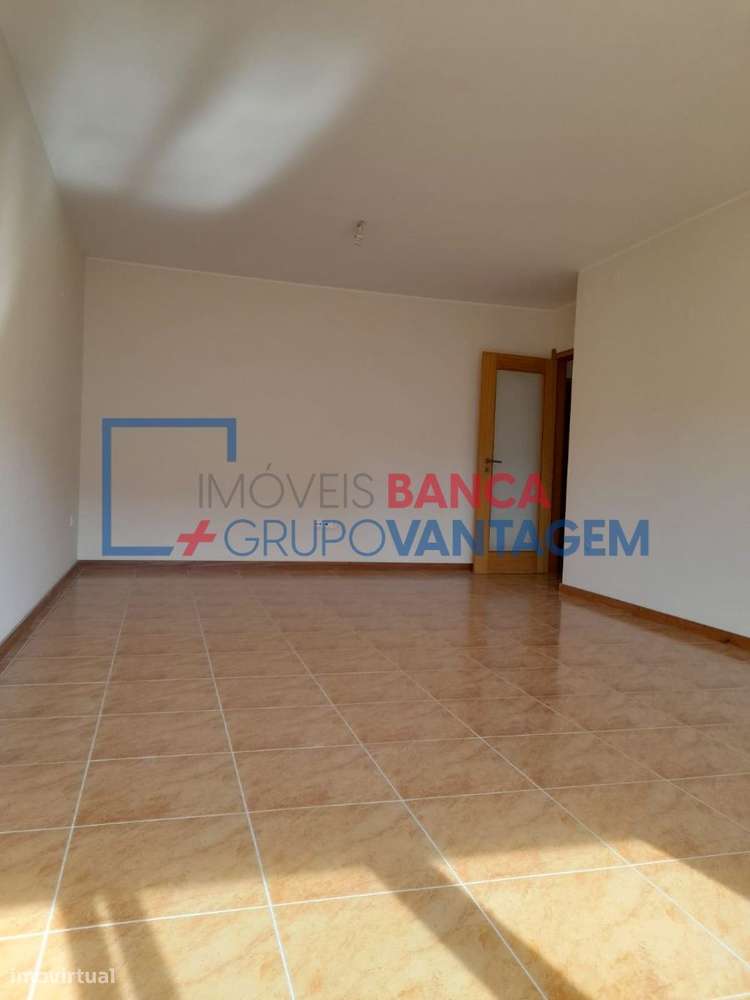 Apartamento T2 à venda em Gondomar - Grande imagem: 2/21