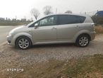 Toyota Corolla Verso 1.8 Premium + - 19