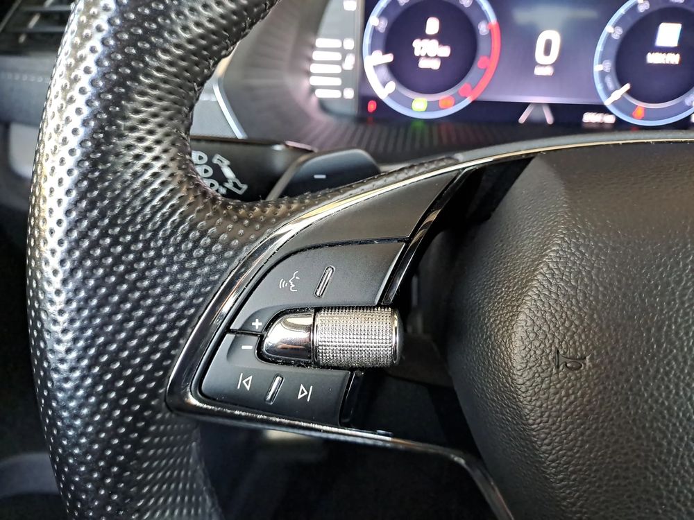 SKODA OCTAVIA 1.5TSI e-Tec 150KM DSG Dynamic Kamera Virtual Czarny Sufit Salon PL