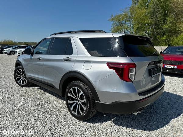 Ford Explorer EcoBoost Plug-in Hybrid ST-LINE - 11