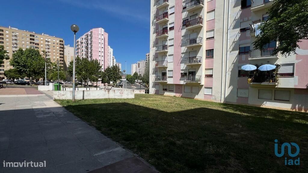 Apartamento T3 em Lisboa de 98,00 m2