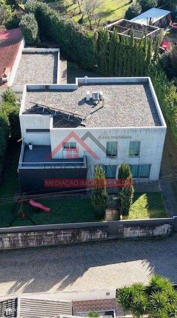 Moradia T4 Rebordões Santo Tirso-29