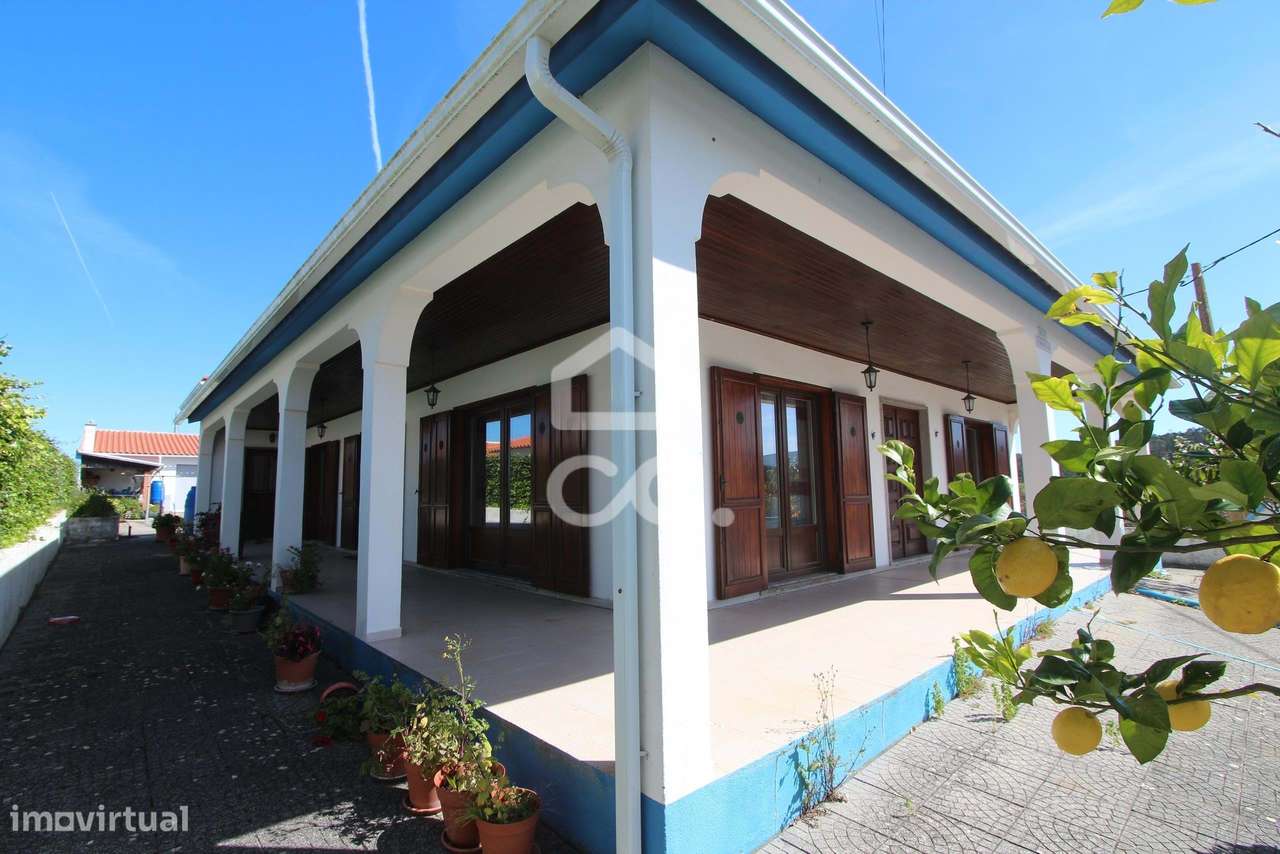 Moradia T3 Térrea com Logradouro e Garagem - Grande imagem: 5/47