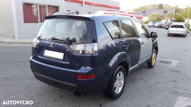 Dezmembrari Mitsubishi Outlander 2.0 - 3