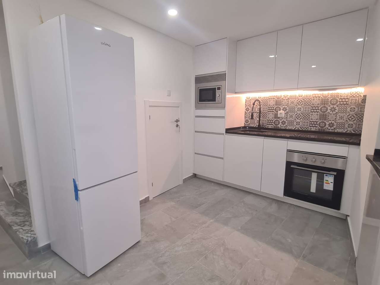 Moradia T3 Renovada Niza - Com Quintal-8