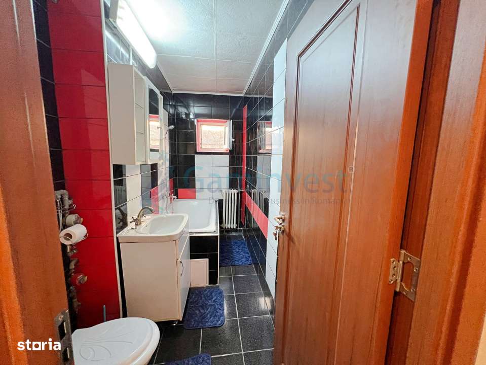 Gaminvest Apartament cu 2 camere decomandat, Oradea, Bihor V4434 - Imagine principală: 5/11