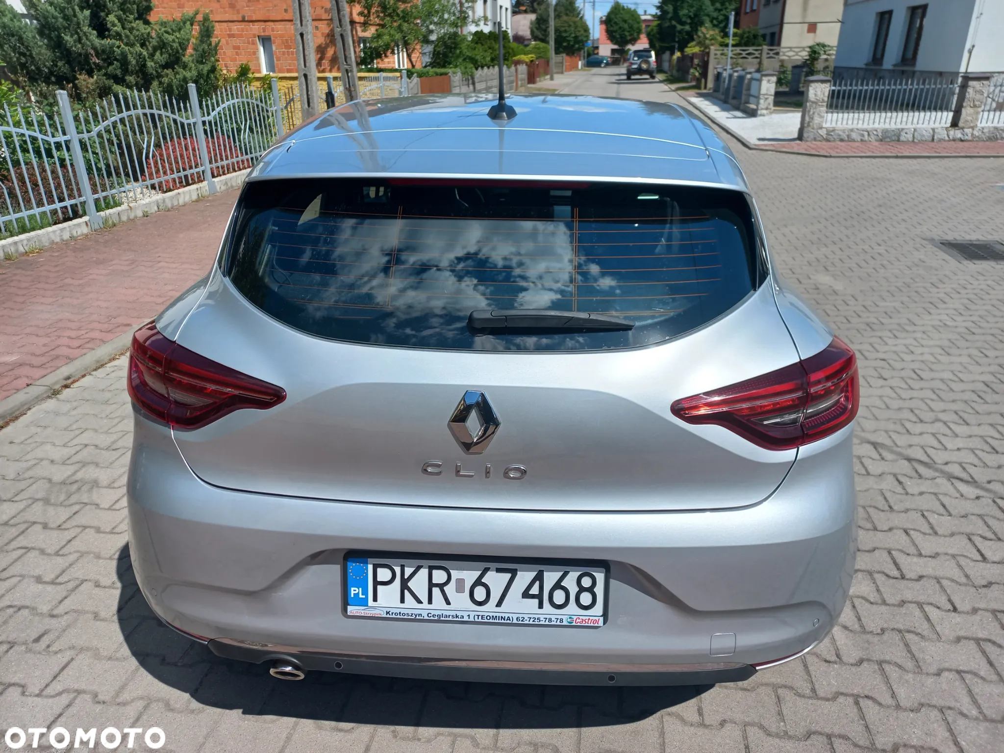 Renault Clio TCe 100 INTENS - 16