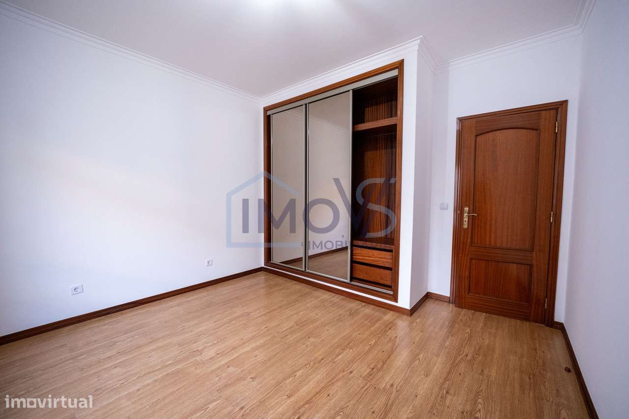 Apartamento T3 completamente renovado no centro de  Ferreira do Zêzere-17