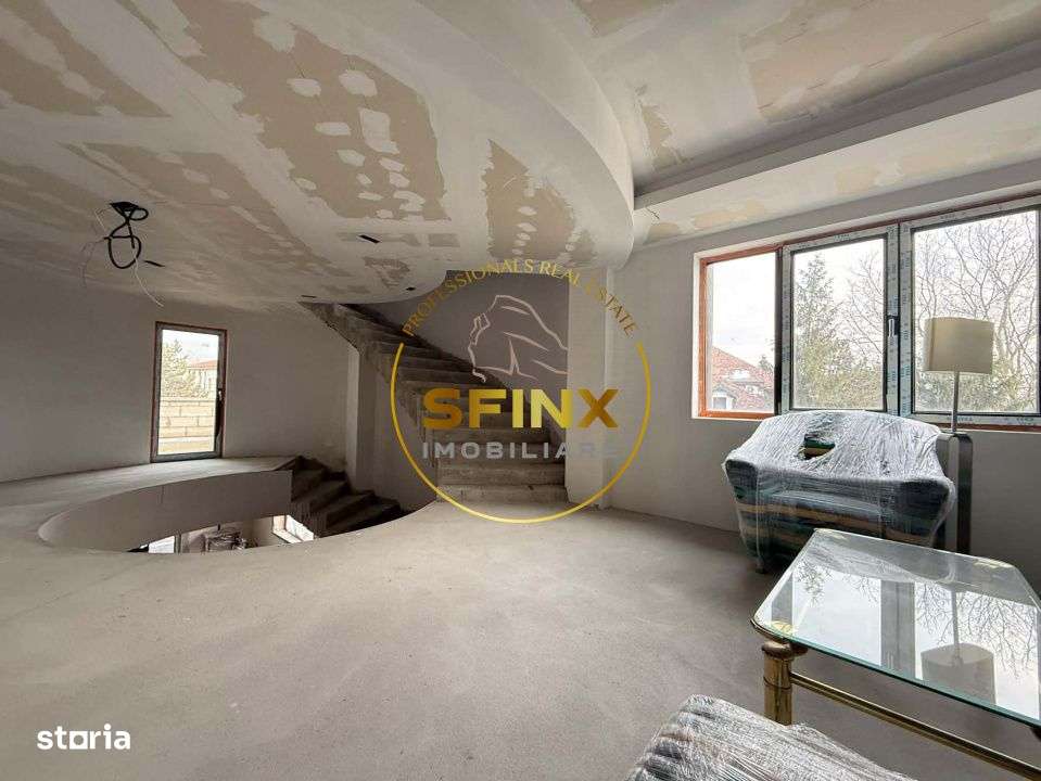 9 camere, piscina exterioara, garaj 5 masini, 516 mp utili, teren 1151-12