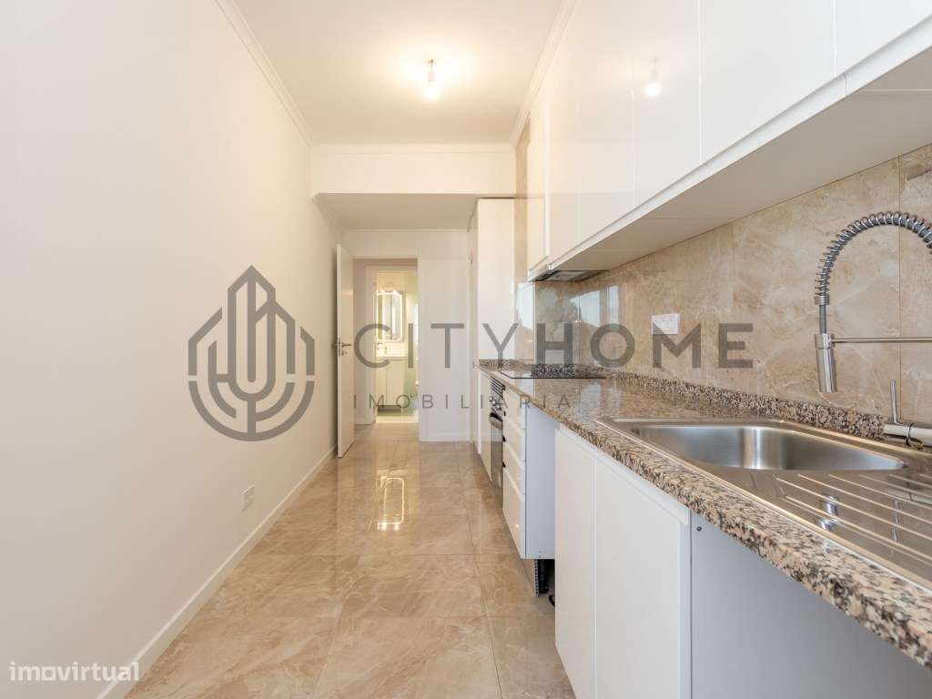 Apartamento T3 remodelado em Portimão - Grande imagem: 3/32