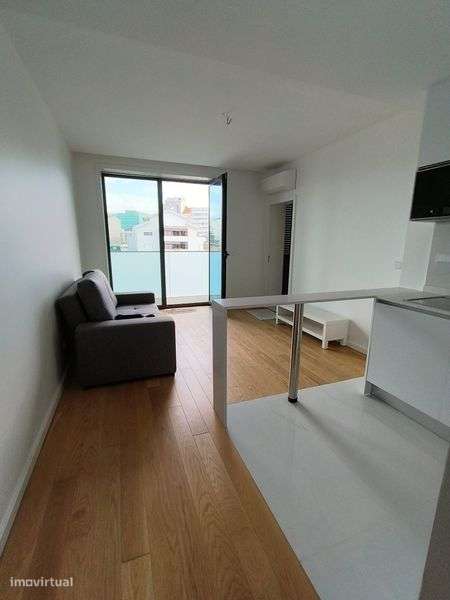 Apartamento T1 Novo – Gaia Centro | El Corte Inglés | Metro a 250m - Grande imagem: 4/11