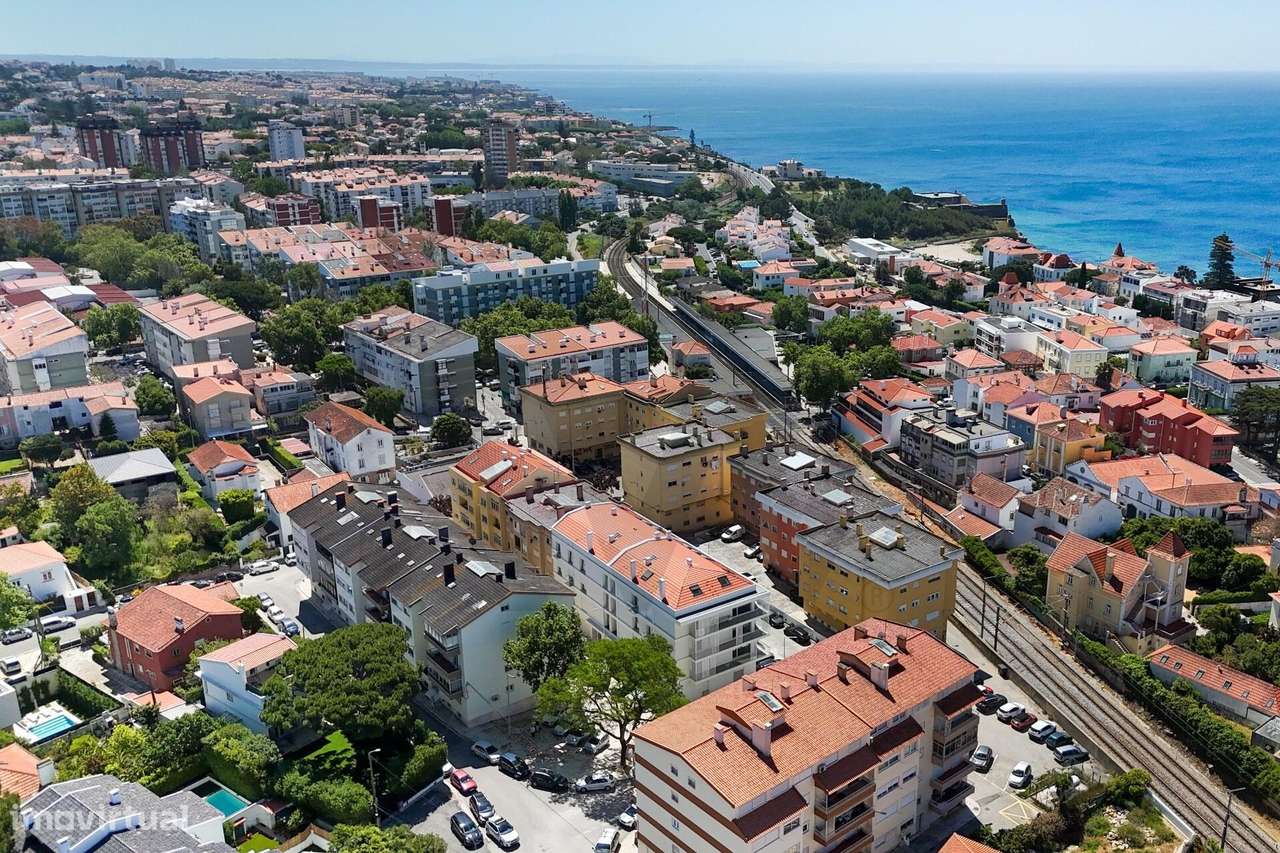 APARTAMENTO T4  NOVO COM ACABAMENTOS DE QUALIDADE SÃO JOÃO DO ESTORIL - Grande imagem: 5/32