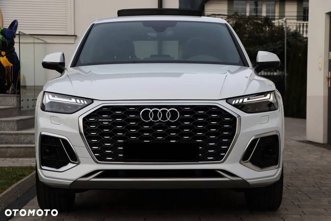 Audi Q5 Sportback - 9