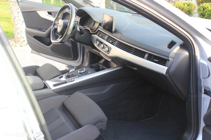Audi A4 Avant 2.0 TDI S tronic - 12