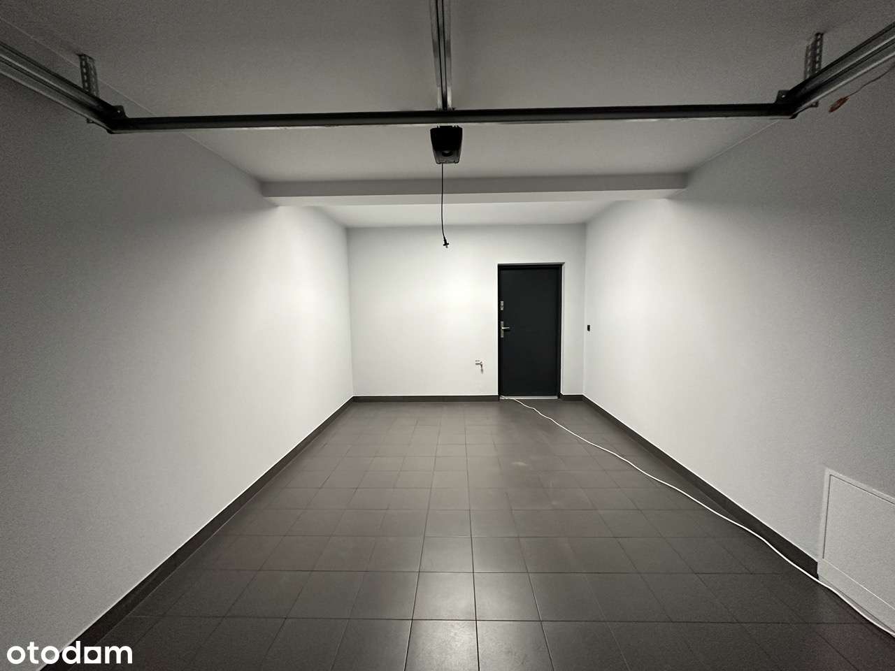 Dom wysoki standard.-7