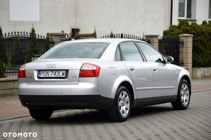 Audi A4 Avant 2.0 - 8