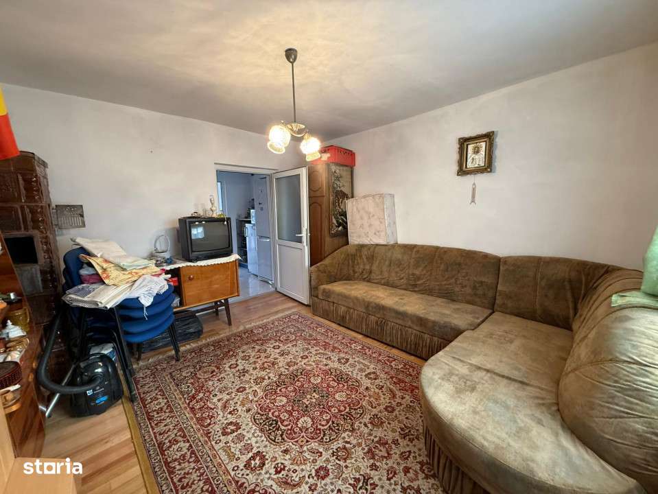 Casa cu trei camere avand 90mp suprafata utila, 1.200 mp teren, in zon - Imagine principală: 4/12