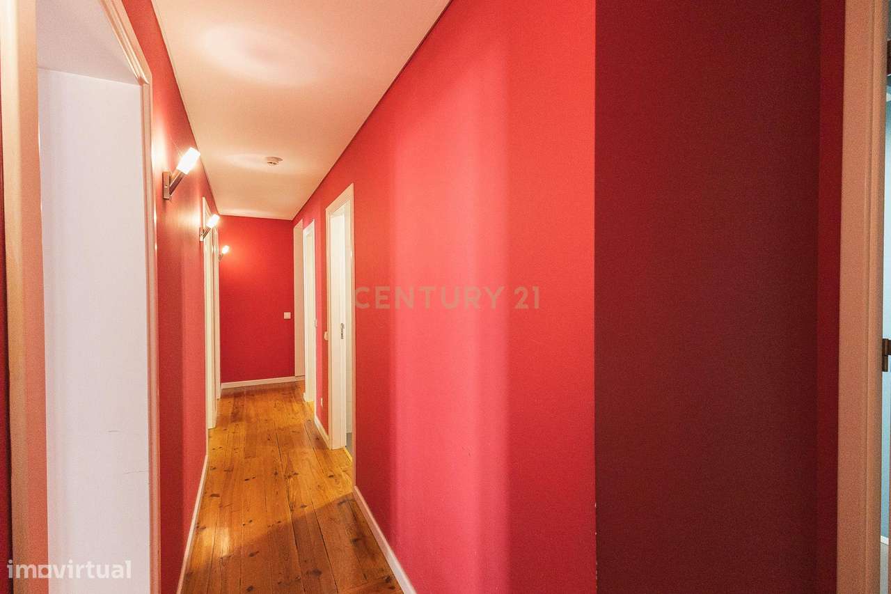 T4 Renovado no Coração da Quebra Costas – Coimbra-26