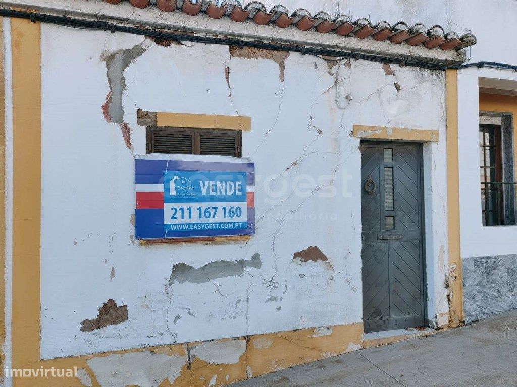 Moradia para recuperar com logradouro localizada em Aljustrel - Grande imagem: 1/11