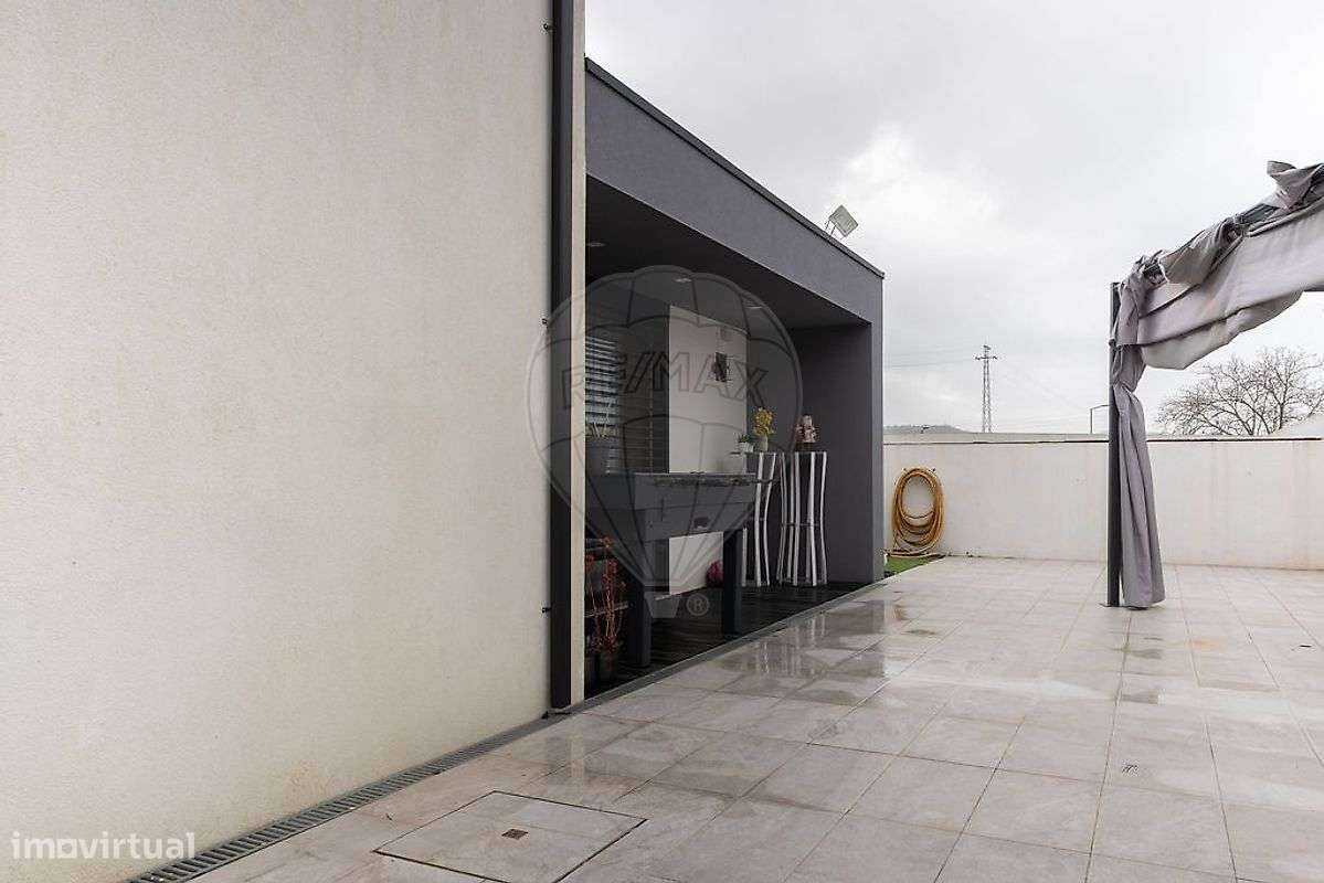 Moradia T3 para venda - Grande imagem: 3/30