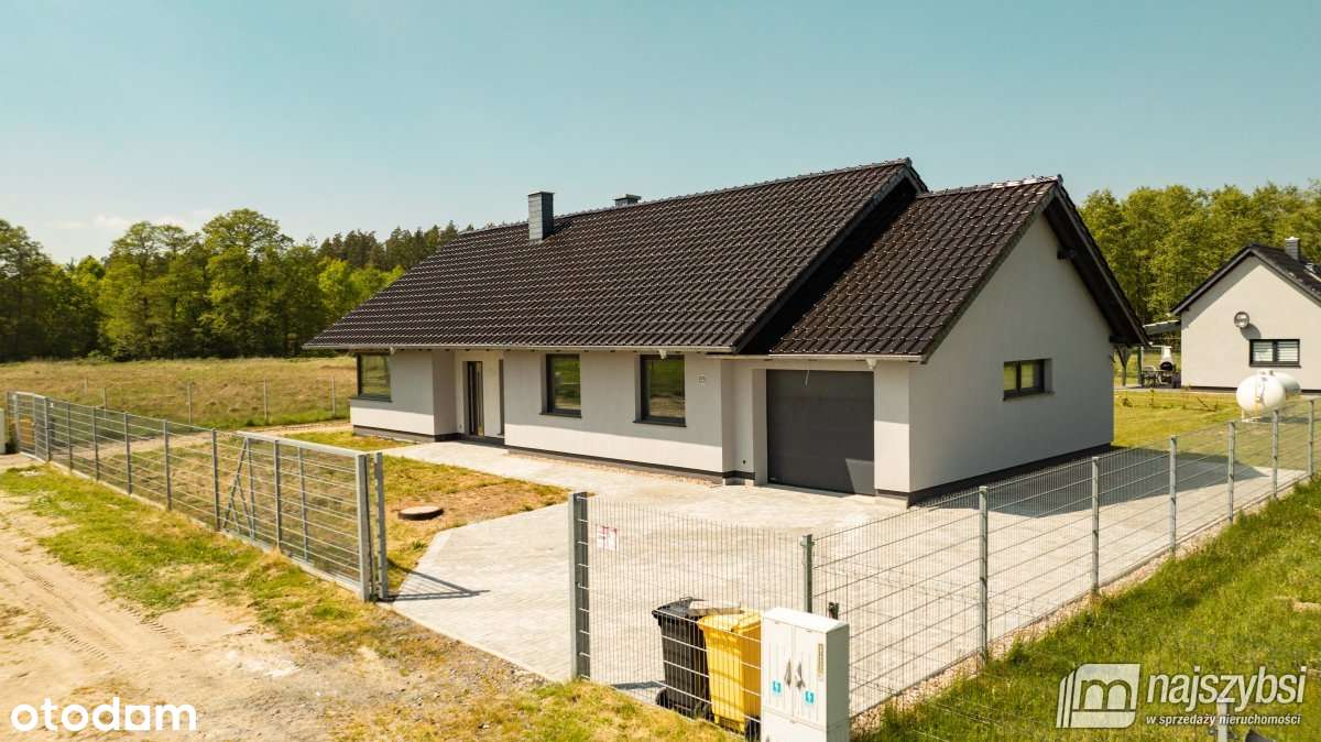 Dom na sprzedaż, 4 pokoje, 144 m², Pobierowo