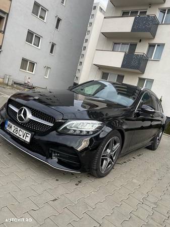 Mercedes-Benz C 220 d T 9G-TRONIC AMG Line - 4