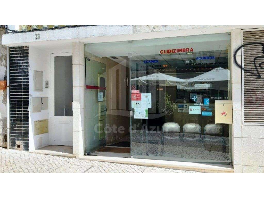 CLÍNICA EM SESIMBRA - Grande imagem: 2/3