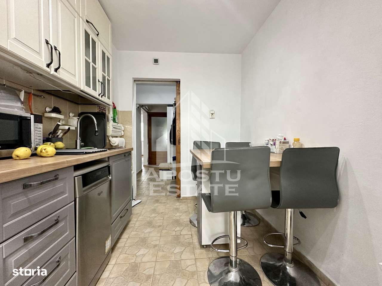 Apartament cu 4 camere, decomandat, etajul 2, zona Girocului - Imagine principală: 4/7