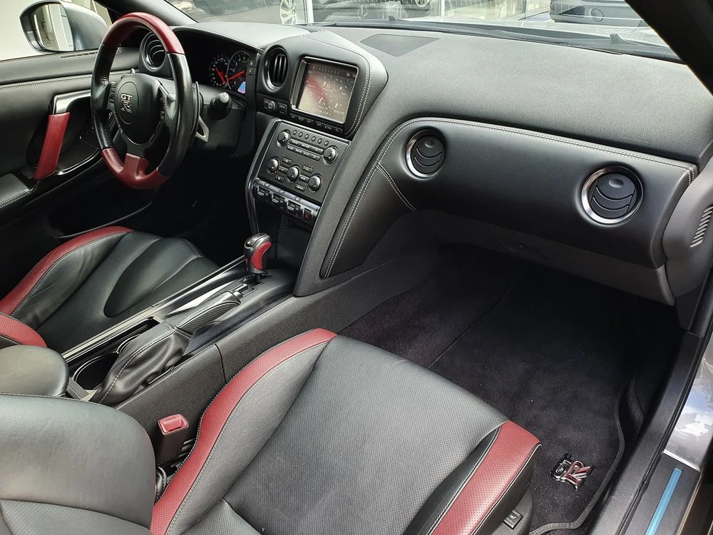 nissan gt-r