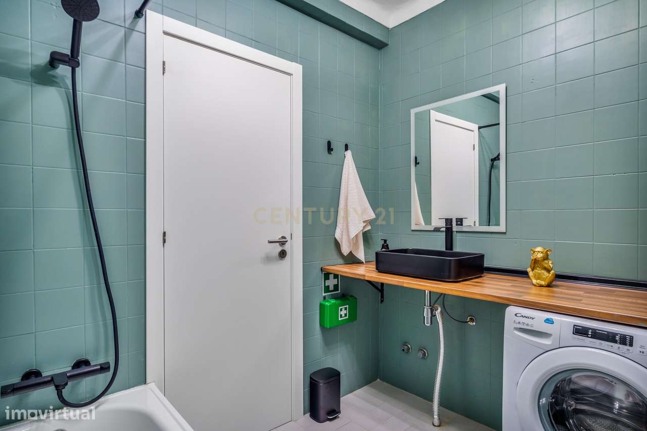 Oportunidade na Bemposta – T0 ideal para férias ou rendimento-17