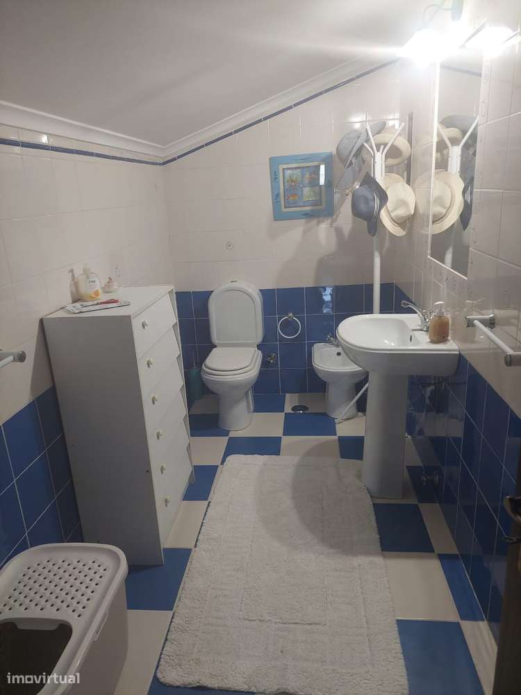Moradia T2+1 com piscina em Salvaterra De Magos.-12
