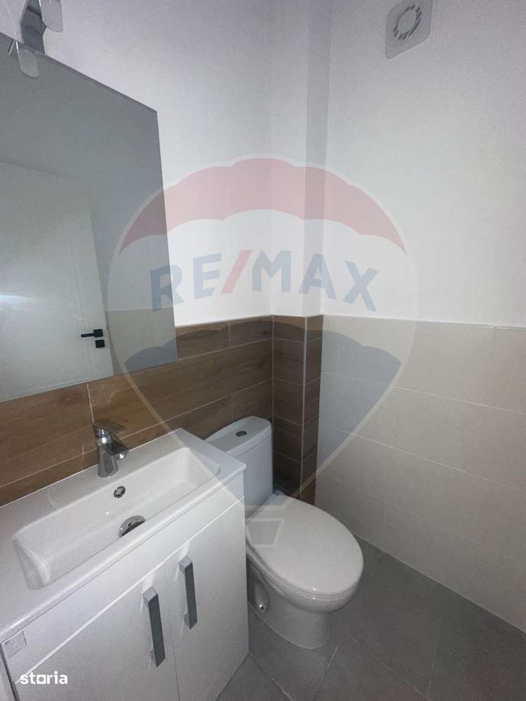 Apartament modern cu 2 camere si gradina de vanzare - Imagine principală: 5/17