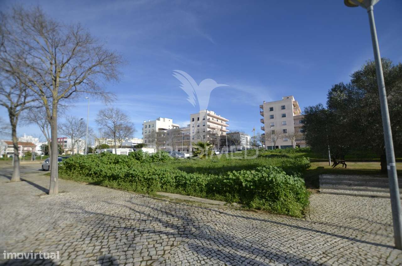 Terreno para construir para 15 fogos mais 1 loja em Loulé - Grande imagem: 2/10