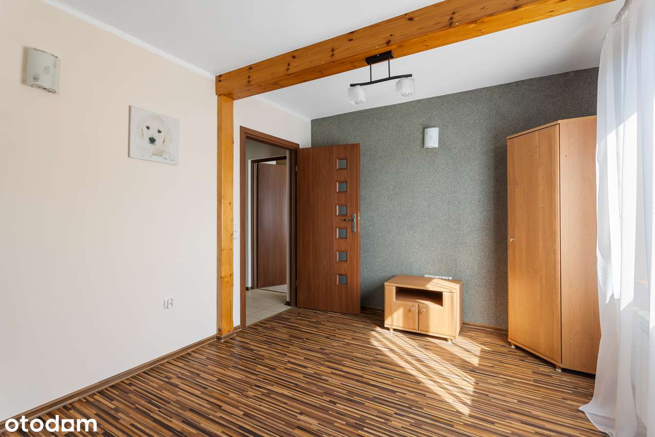 Na sprzedaż duży dom położony na dużej działce w Potrzanowie - Pełny obrazek: 5/19