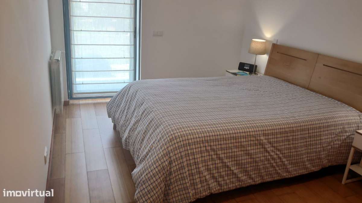 Vendo Apartamento T2 Semi-Novo Excelentes Áreas Centro Póvoa de Varzim-10