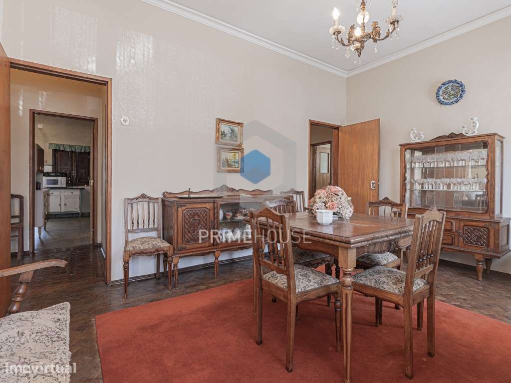 Moradia com Comércio no Rés do Chão - Grande imagem: 5/45