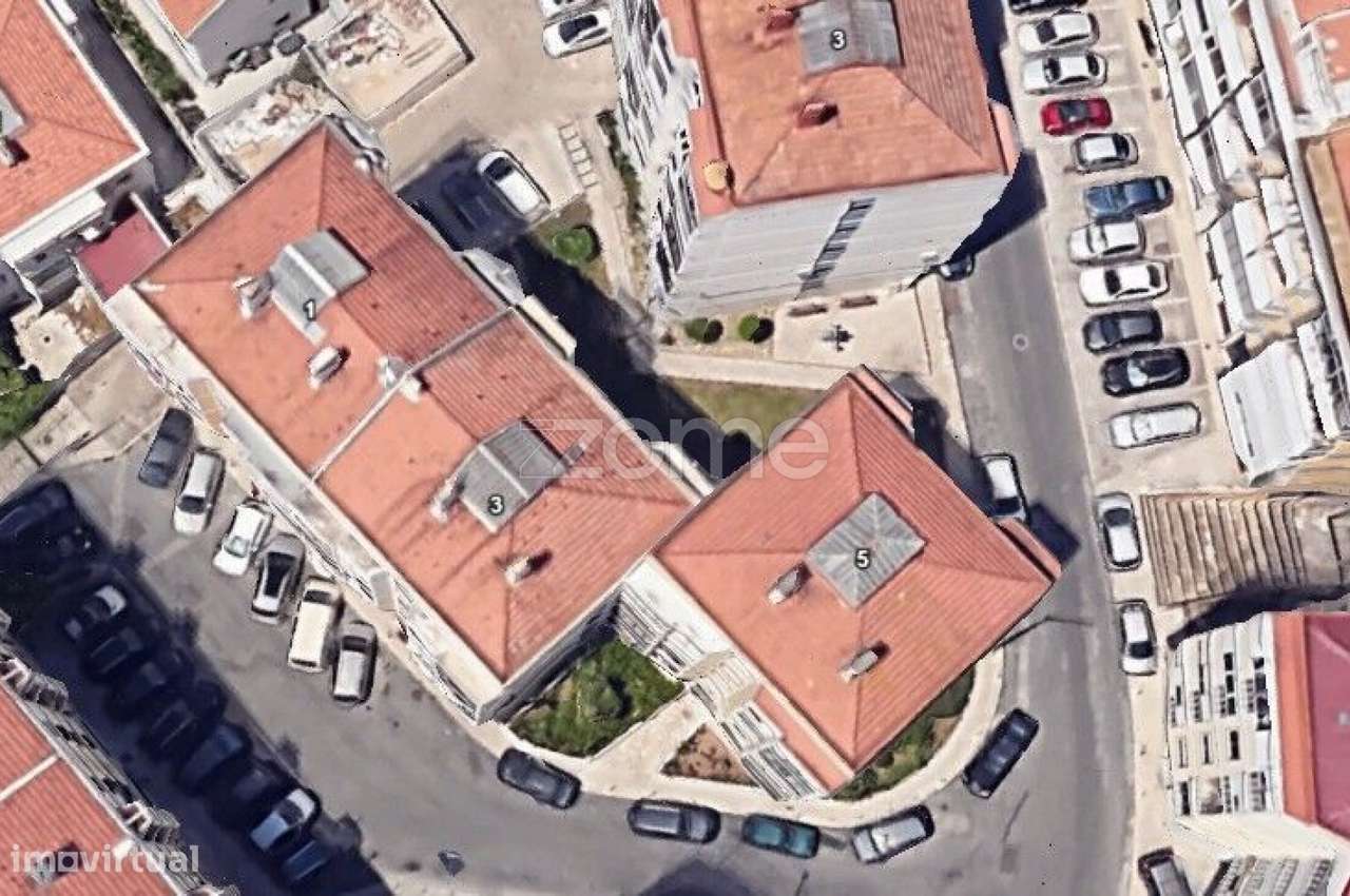 T2 Póvoa de Santo Adrião próximo a comércio, transportes e escolas-13