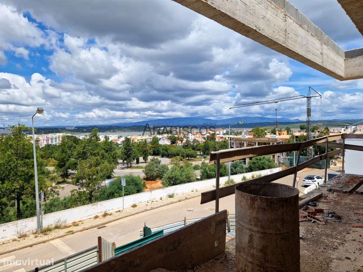 Moradia T4 - Piscina - Barbecue - Piso Radiante - Garagem -Vista Rio - - Grande imagem: 5/23